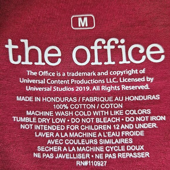 New THE OFFICE T-Shirt Womens Mens MEDIUM Long Sleeve Dwight Red Beet Farm - Picture 7 of 7